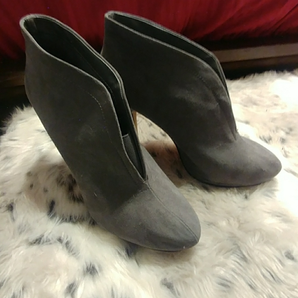 Apt. 9 Booties