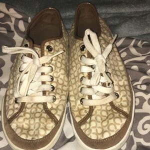 8.5 coach sneakers. Used