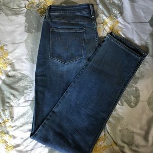 👾LEVI mid rise skinny jeans👾