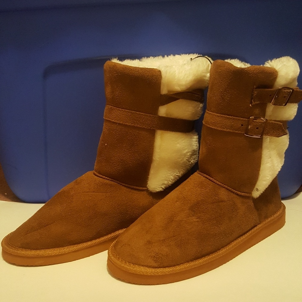 Fall/ winter boots *VERY COMFORTABLE*