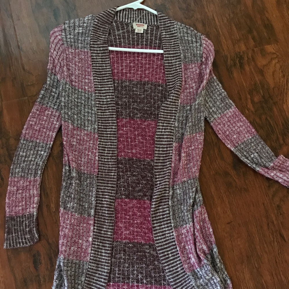 Cardigan sweater