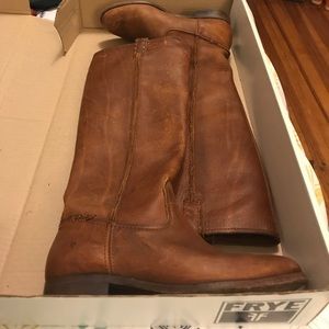 Frye Cara tall boots size 8.5 in Cognac ext. calf