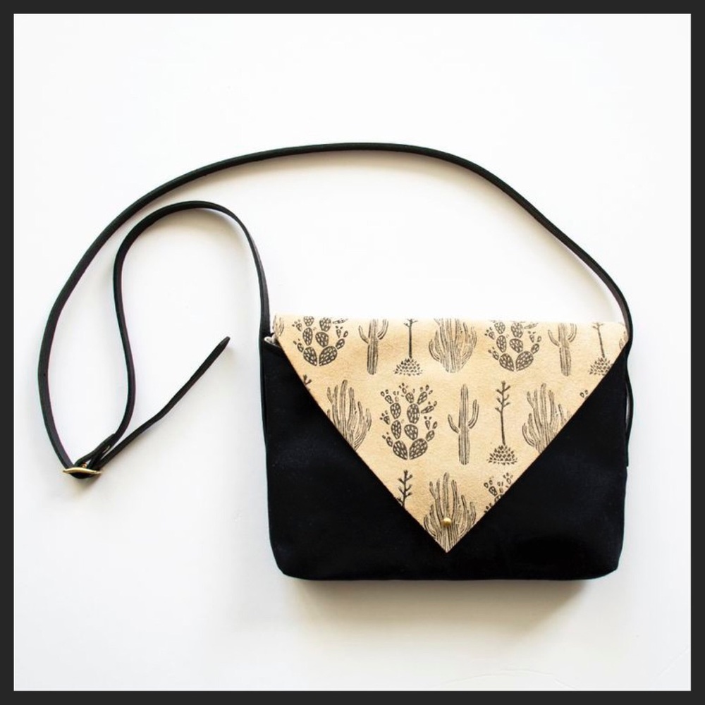 ❌SOLD❌ Amelia Mancini Cactus Great Outdoors Purse - Picture 1 of 8