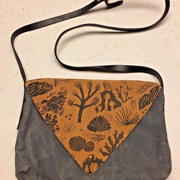 ❌SOLD❌ Amelia Mancini Cactus Great Outdoors Purse - Picture 2 of 8