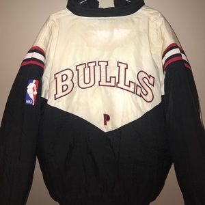 Vintage Authentic Pro Player Bulls Jacket