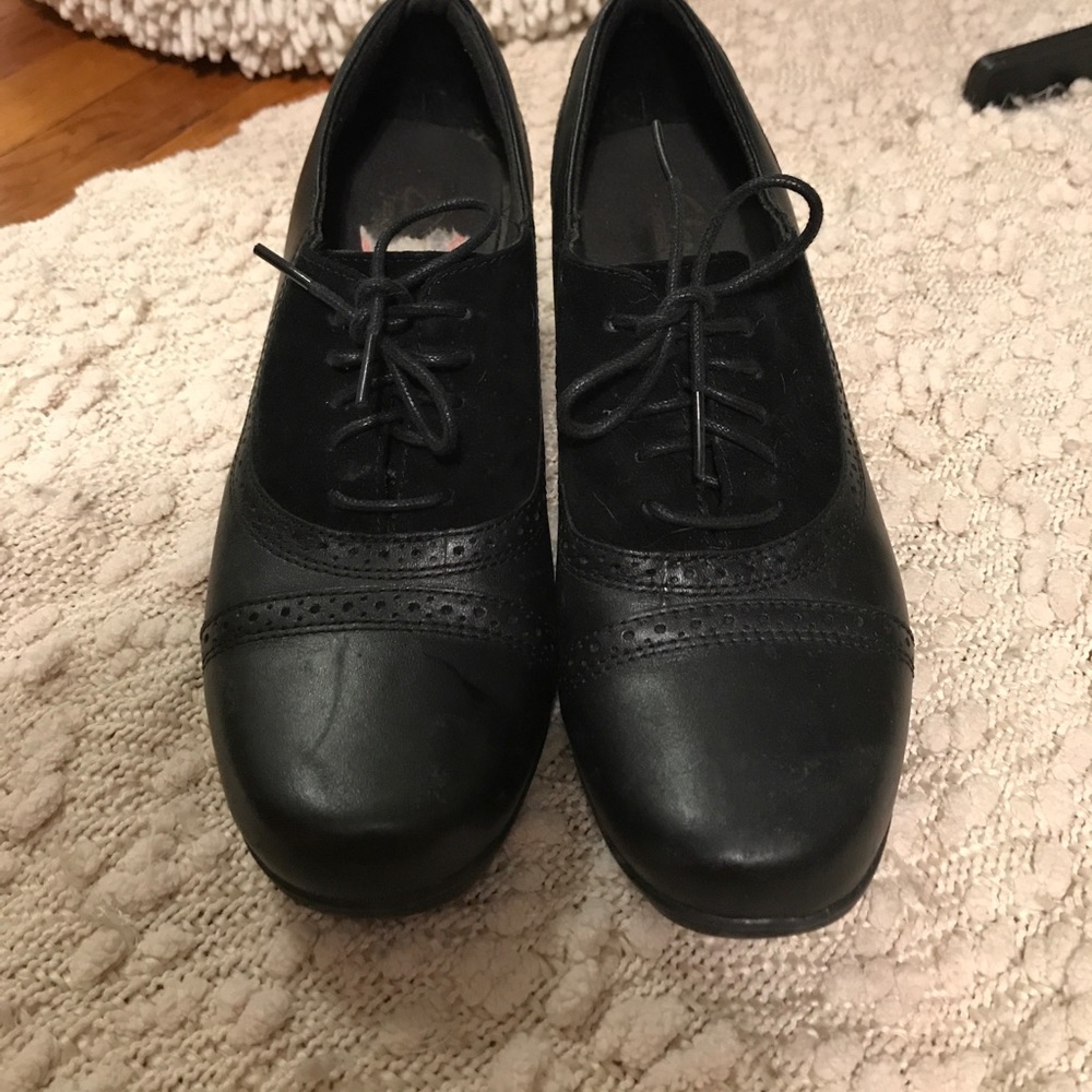 Clark leather oxfords