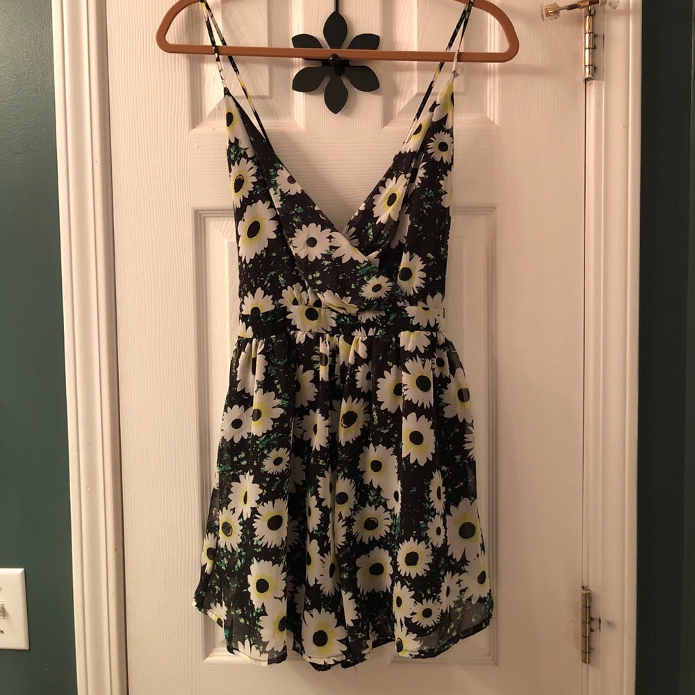 Romper with pockets