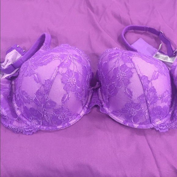 Victoria's Secret Other - Victoria's Secret bra. Size 38DD.