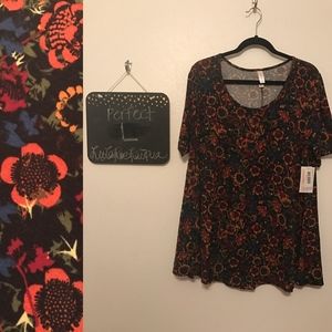 LuLaRoe Perfect Tee L. Flower print