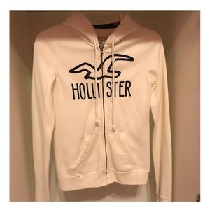 ✨Women's Hollister sweater✨