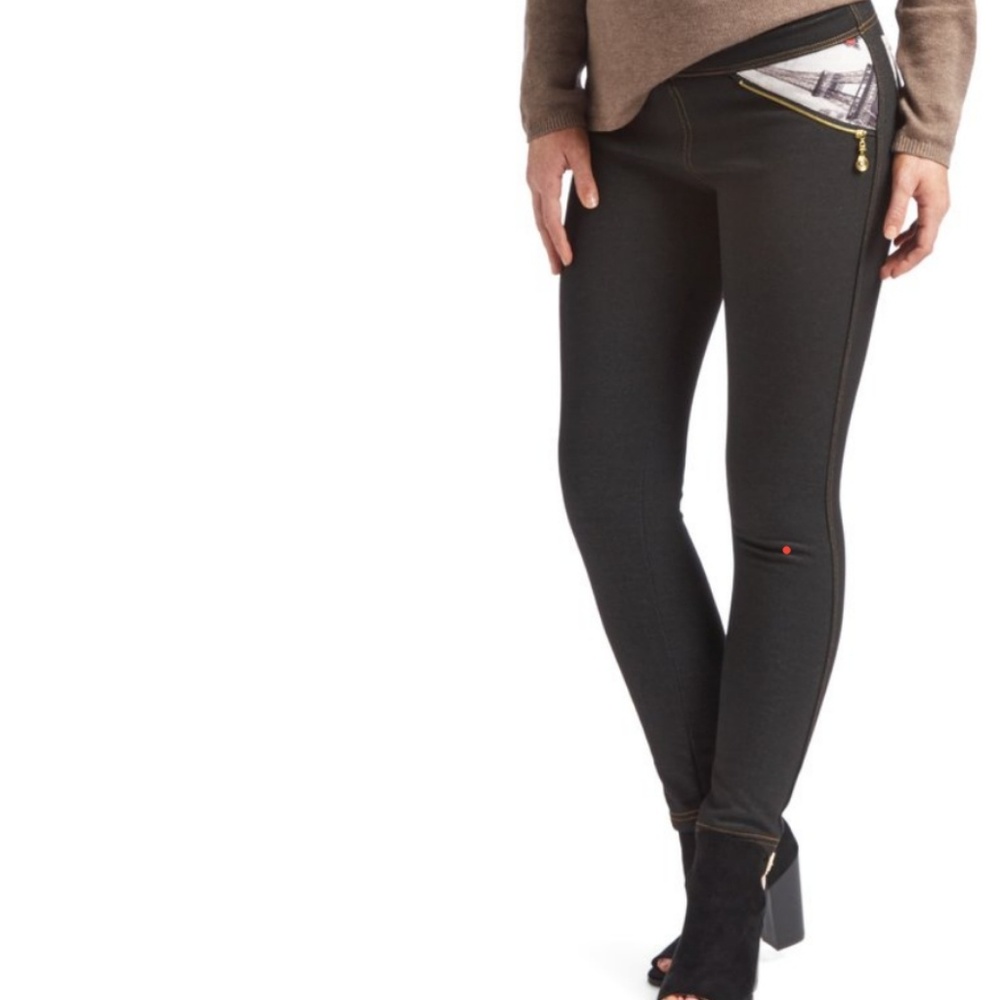 SALE Warm Eiffel tower stretchy pants M/L