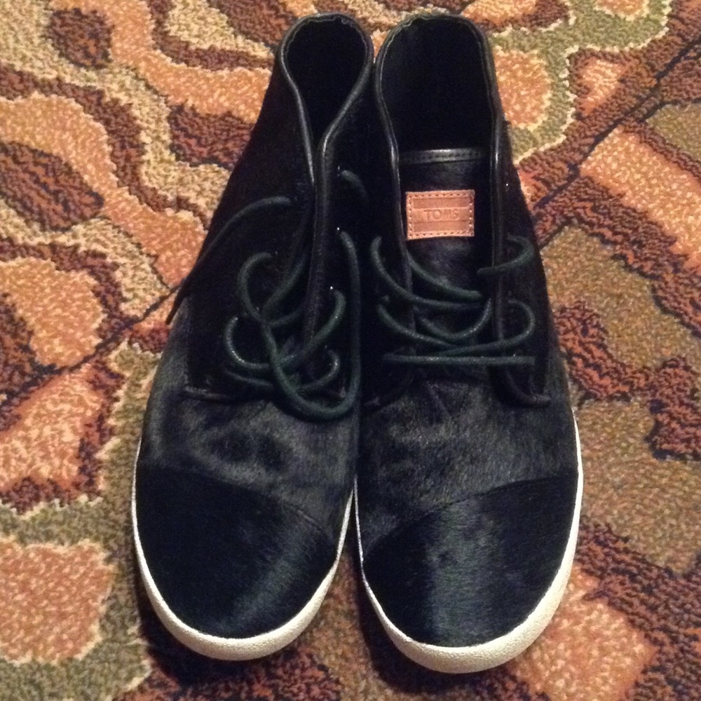 Toms booties size 9.5