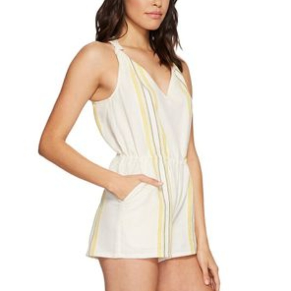 Dolce Vita Romper - Picture 2 of 4