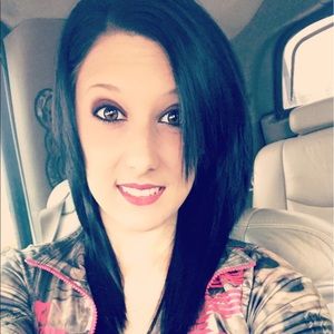 Meet your Posher, Hillary