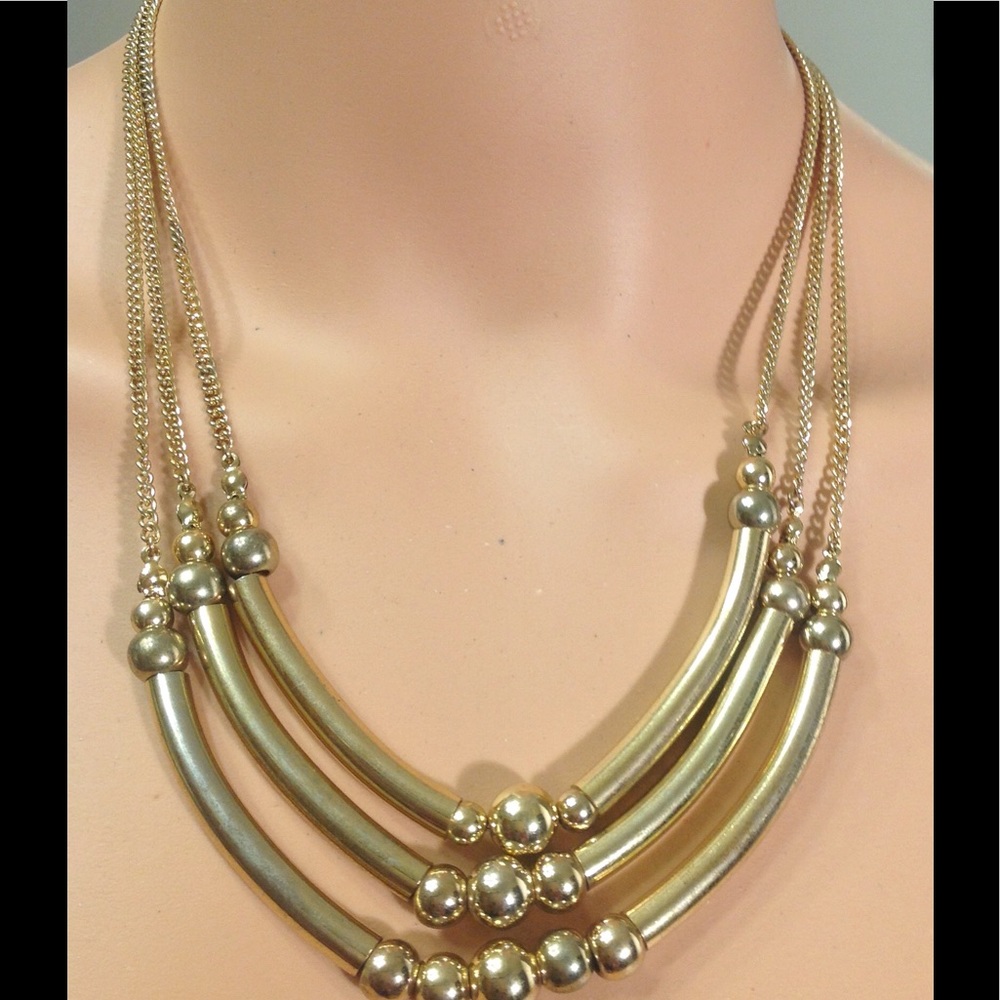 NY & CO Golden Necklace.