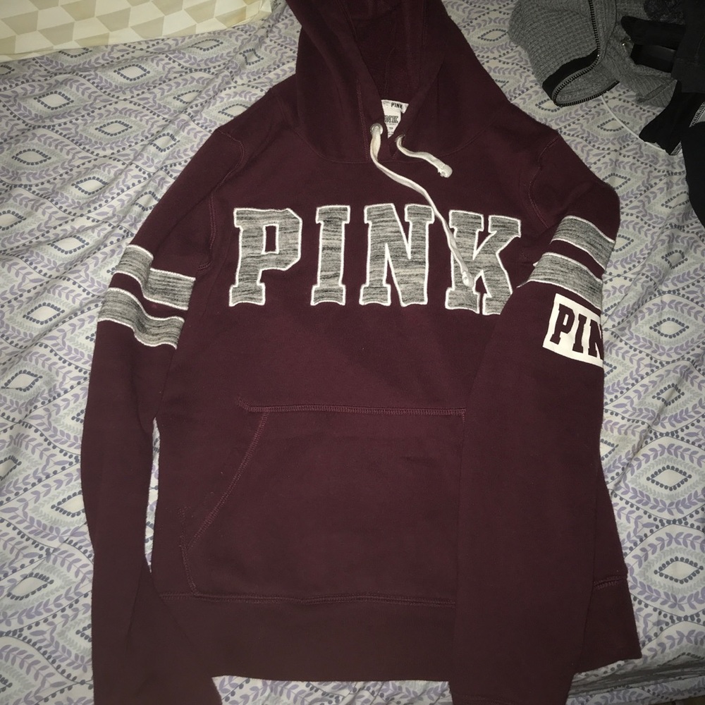 VS PINK burgandy hoodie !!