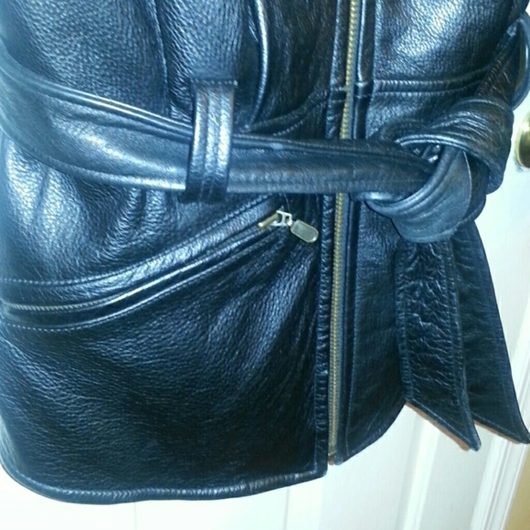 Black leather jacket - Picture 2 of 7