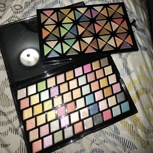 Profusion eyeshadow palette