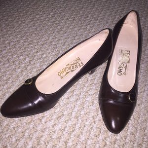 Ferragamo Shoes size 7.5