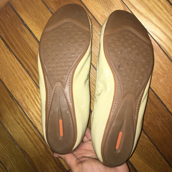 Cole Haan nude beige flats - Picture 5 of 5