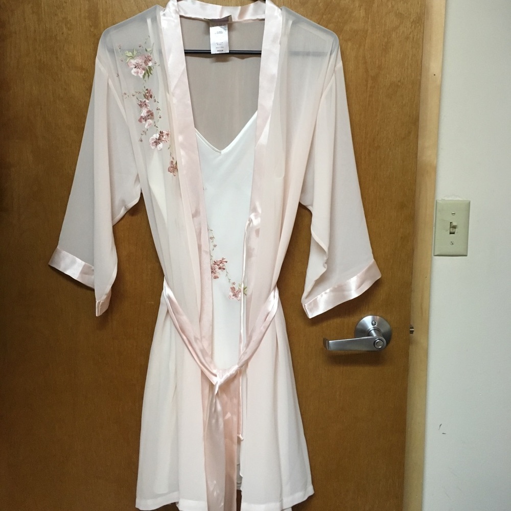Lingerie with Robe.