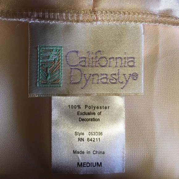 Lingerie with Robe. - Picture 6 of 6