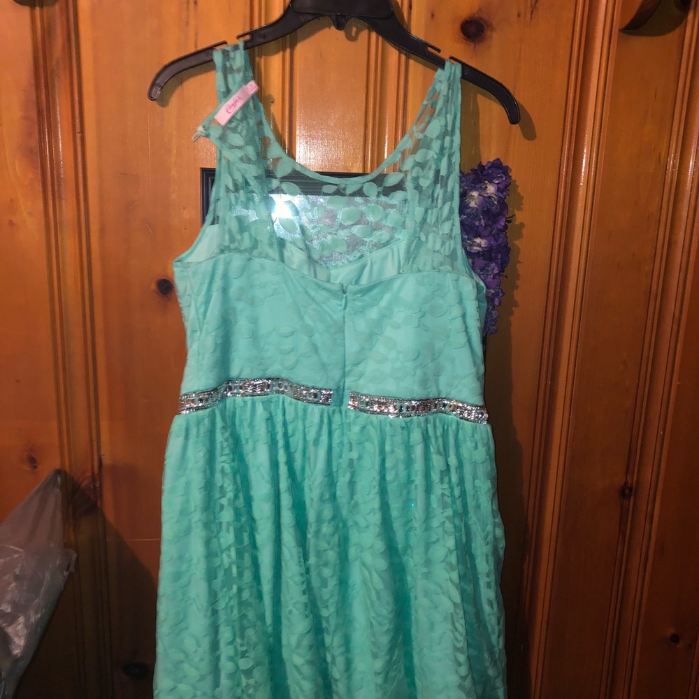 Never worn - Picture 2 of 4