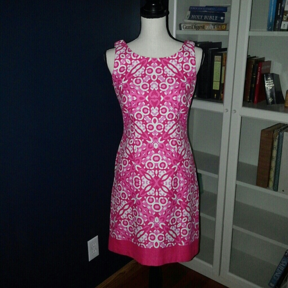 Just Taylor retro print dress NWOT