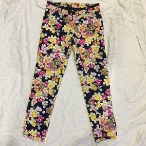 Floral Cartonnier Anthropologie Cropped Pants
