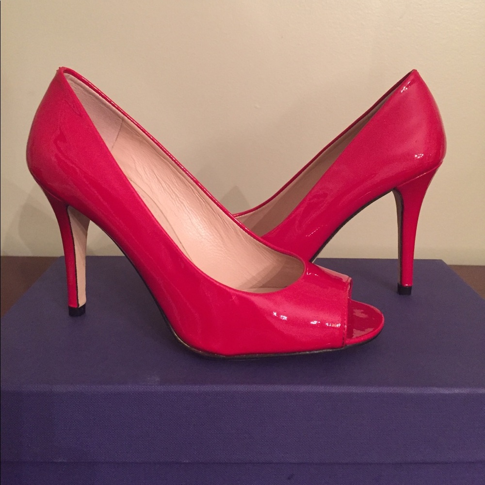 Stuart Weitzman size 4.5 NEW