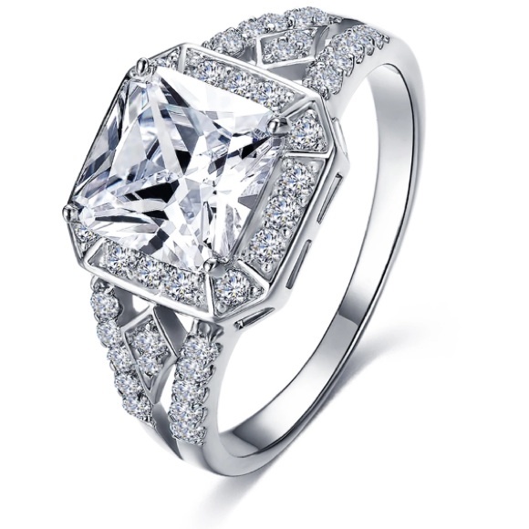 Wedding Ring. Trendy ! - Picture 3 of 4