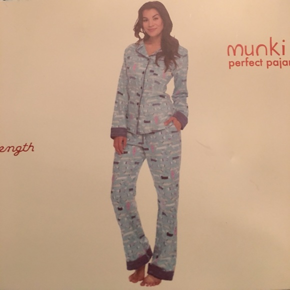 Munki Munki Classic Flannel PJs - Blue Dogs - Picture 2 of 4