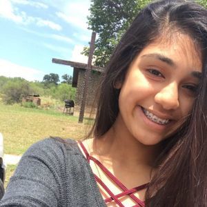 Meet your Posher, Monique