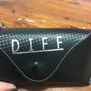 Diff Eyewear Accessories - Diff Sunglasses Diff Eyewear Accessories - Diff Sunglasses