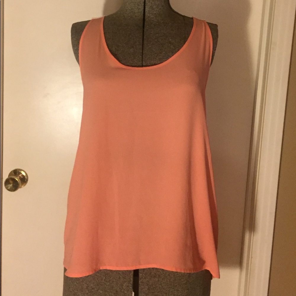 Maurice's peach tank top with lace racerback. L