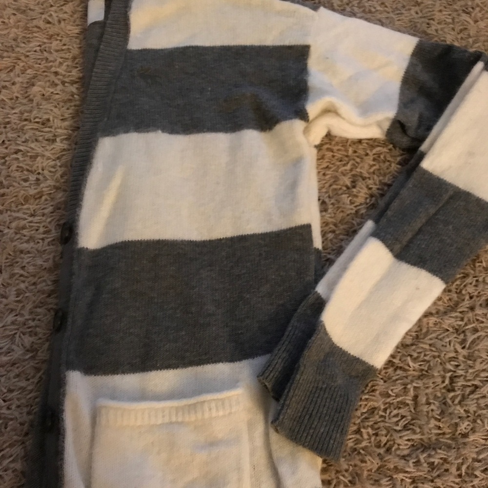 Cardigan sweater