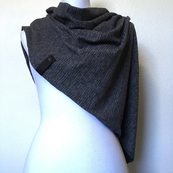 lululemon athletica Accessories - Lululemon Athletica Dark Gray Vinyasa Scarf