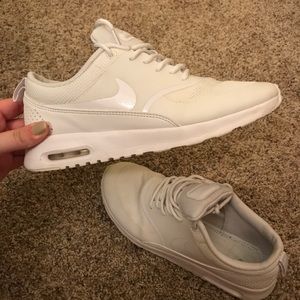 White Nike AirMax