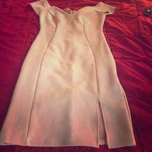 Medium bodycon dress in blush!