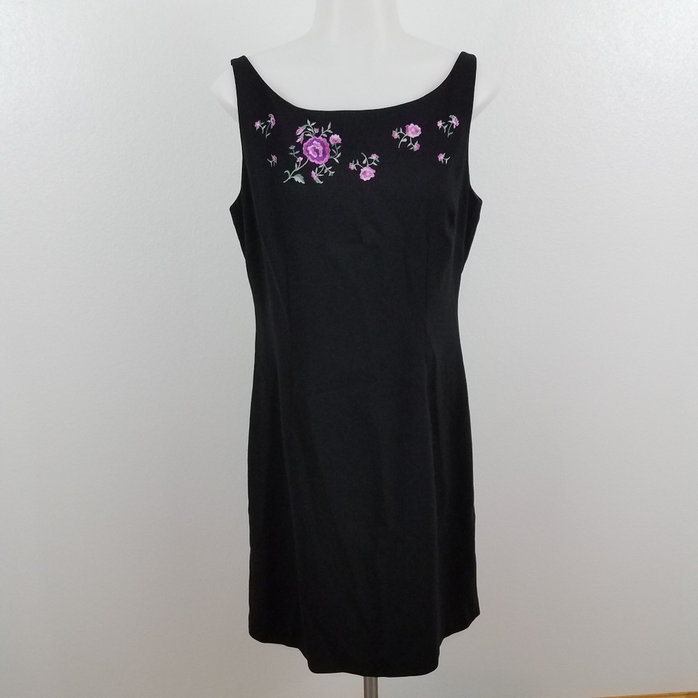 Donna Ricco Sheath Black Floral