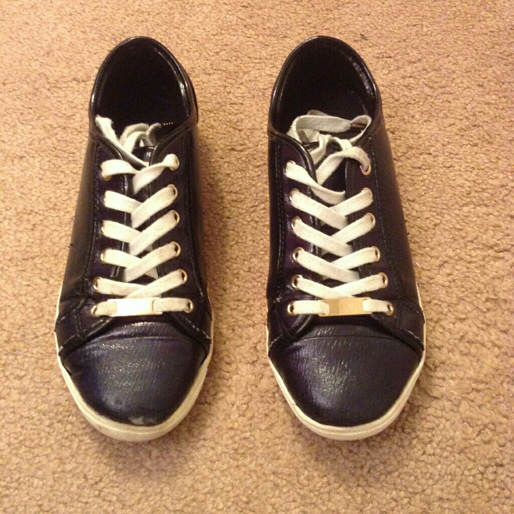 👋 Closing today!!Aldo Sneakers