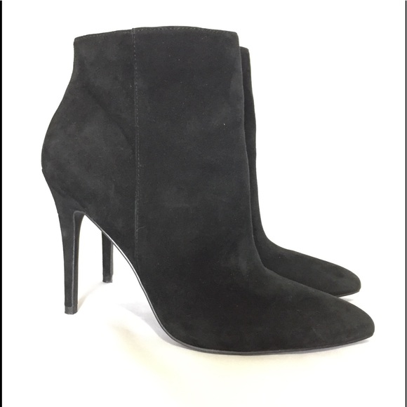 Black suede ankle booties - Picture 1 of 3
