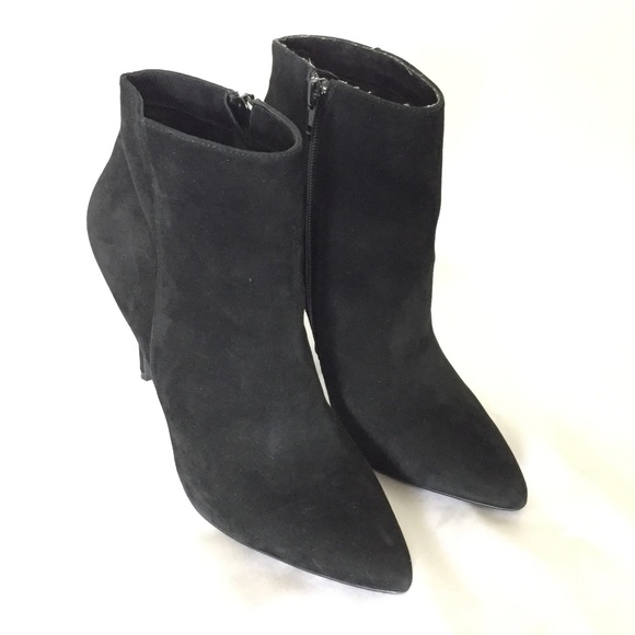 Black suede ankle booties - Picture 2 of 3
