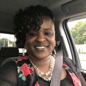 Meet your Posher, Latoya