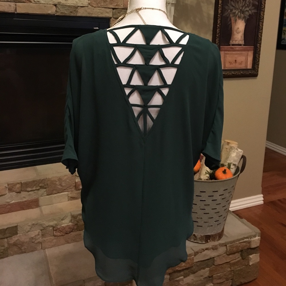Sexy Lost April Top