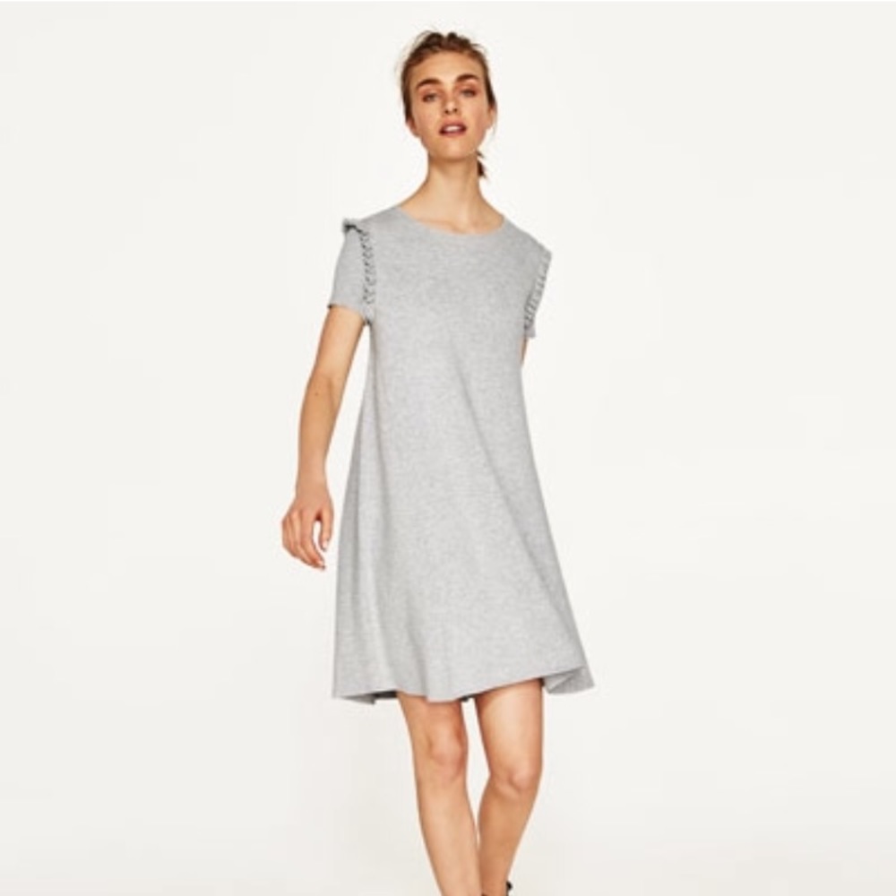 Grey t-shirt dress with frill