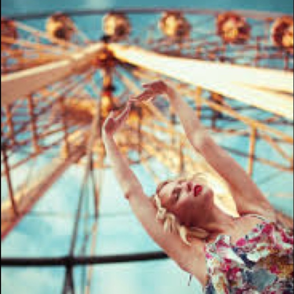 Meet your Posher, Isabel