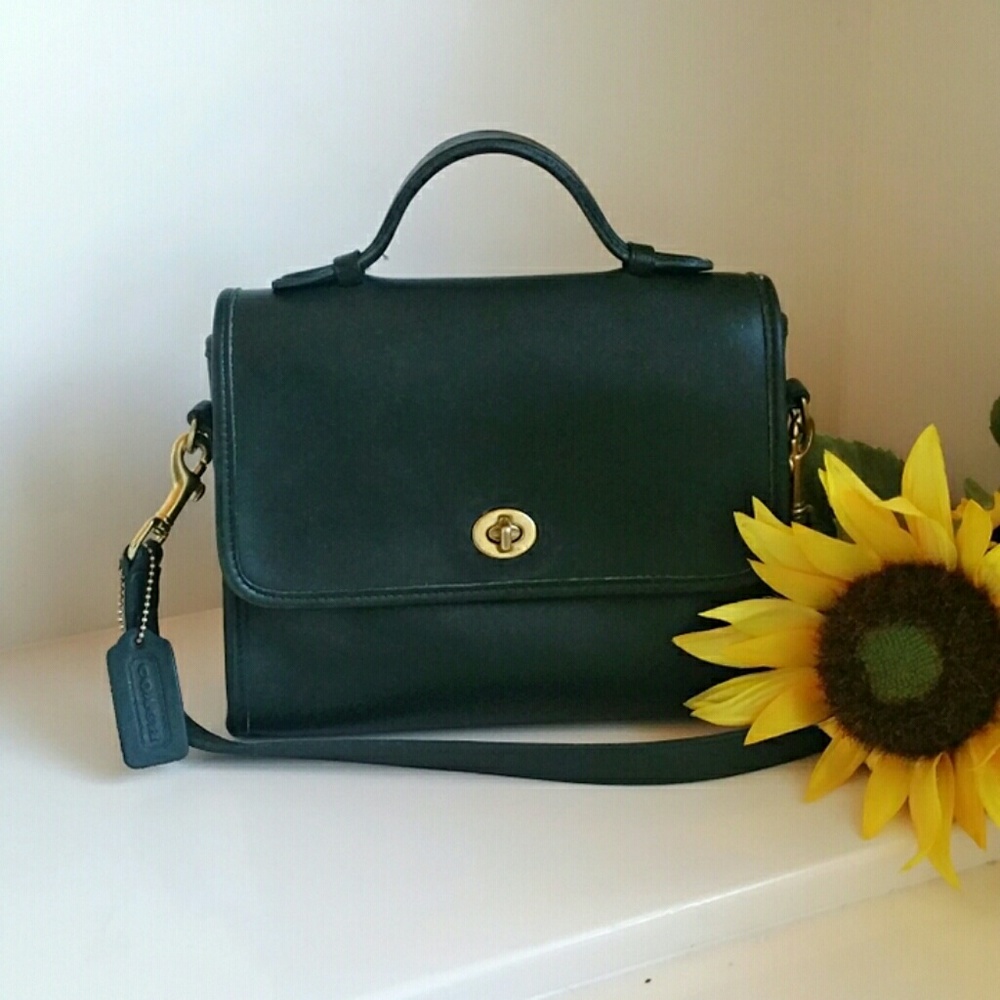 Vintage Coach leather Court bag in hunter green