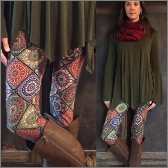 Spectrum Print Multi-Colored Leggings - Picture 2 of 4