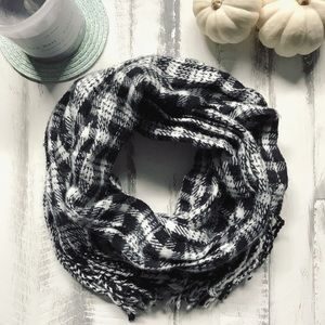 PLAID SCARF